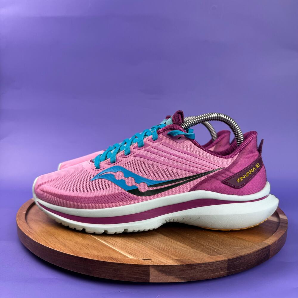 WOMENS SAUCONY KINVARA 12 SIZE 8.5